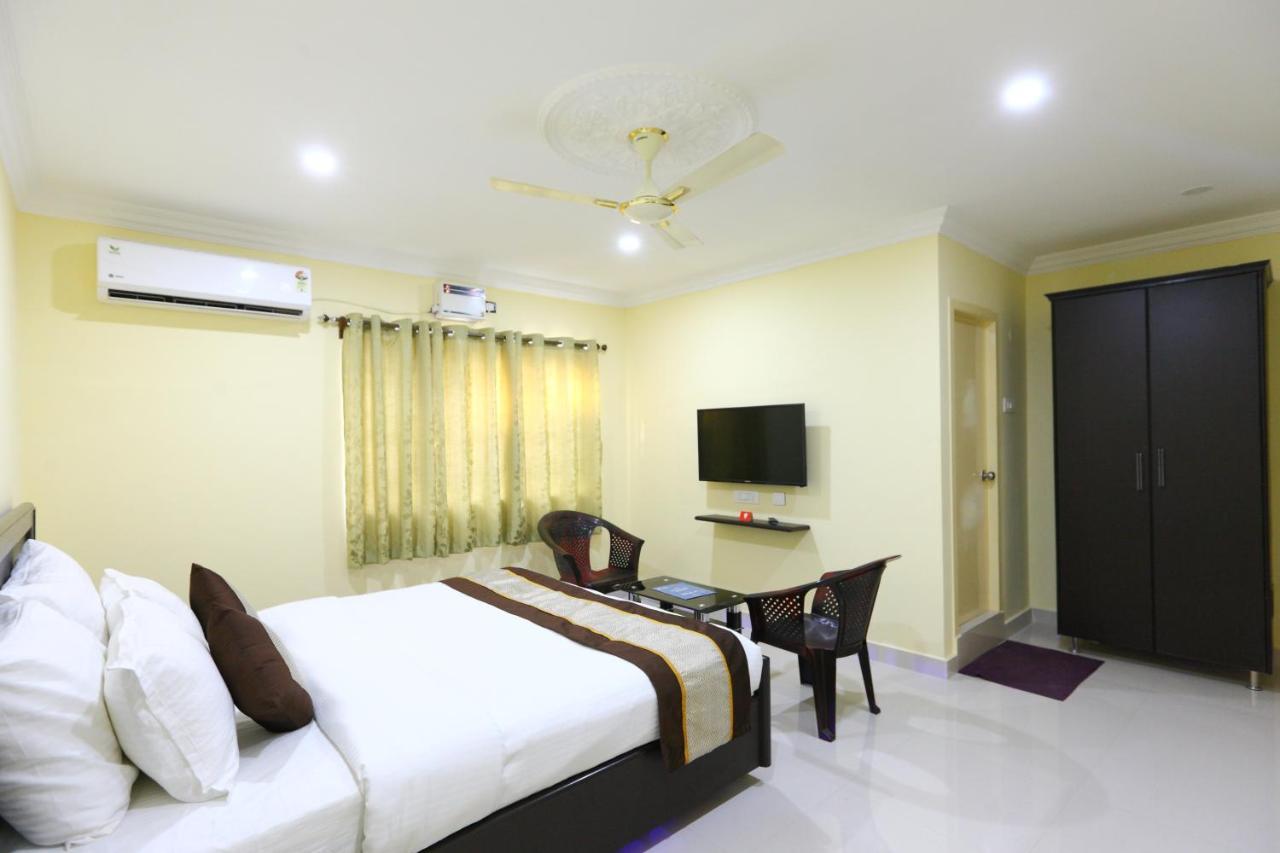 Saibala Transit Hotel チェンナイ エクステリア 写真