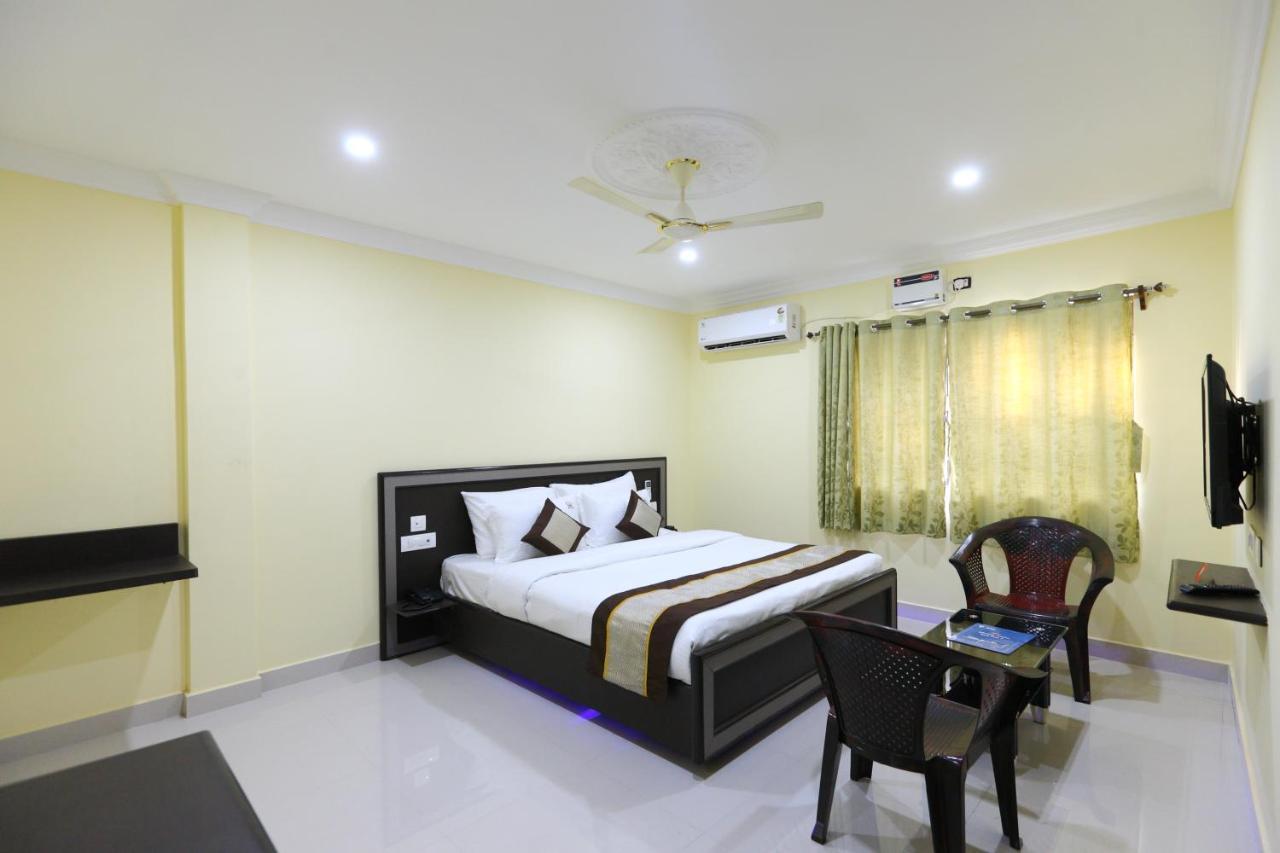 Saibala Transit Hotel チェンナイ エクステリア 写真